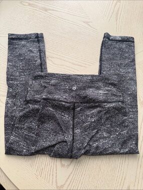 lululemon athletica Black & White Marled Capris